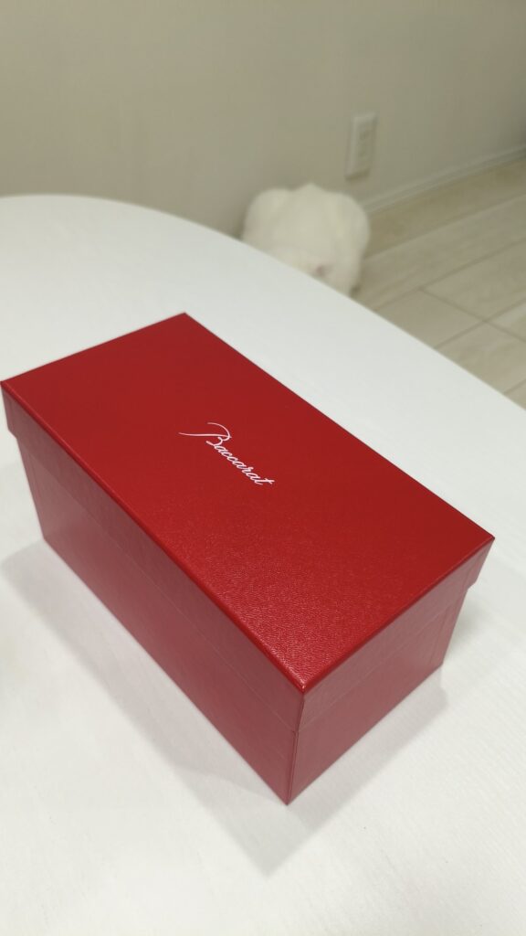 結婚祝いにもらったバカラの赤い箱